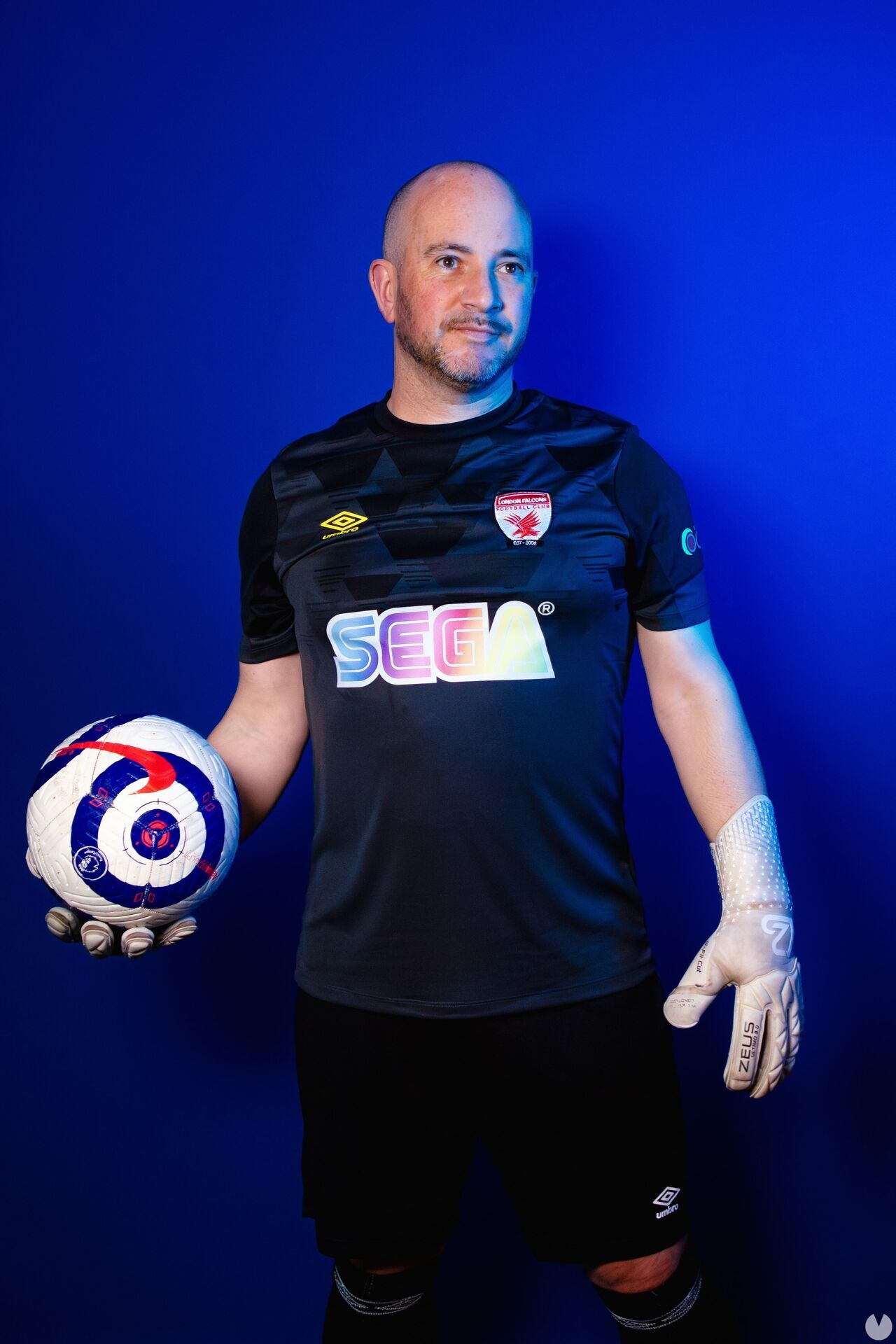 Sega patrocina un equipo británico de fútbol  LGBT centrado en jugadores hombres gays y bisexuales. Noticias en tiempo real