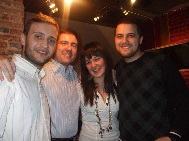 El equipo de Edelman para Xbox en las navidades de 2008. De izquierda a derecha: David Morán, Rubén Navarro, Silvia Movellán y Javier Corral.