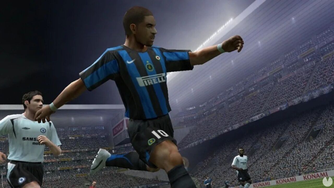 ‘Me ayudó mucho el pirateo’: Este comentarista de fútbol dice deber su carrera a los parches de PES con su voz