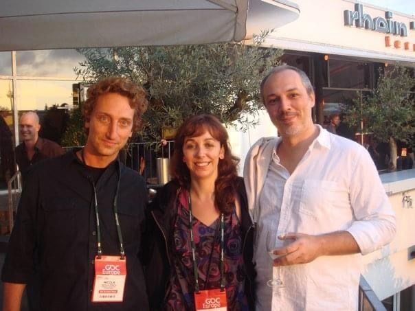 Daz Montn en la GDC Europe con dos de los socios fundadores de Native Prime: Nicola Zonca y Gabriele Vegetti.