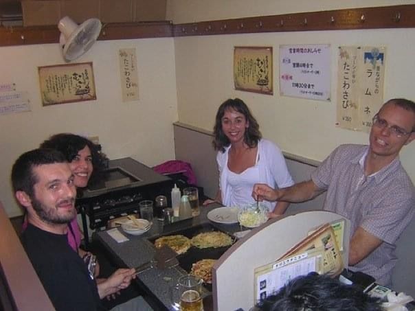 Tokio 2006, durante el testeo de Children of Mana 'con el equipo de FIGS [francs, italiano, alemn y espaol]: Xavier, Lia y Thorsten', explica Daz Montn.