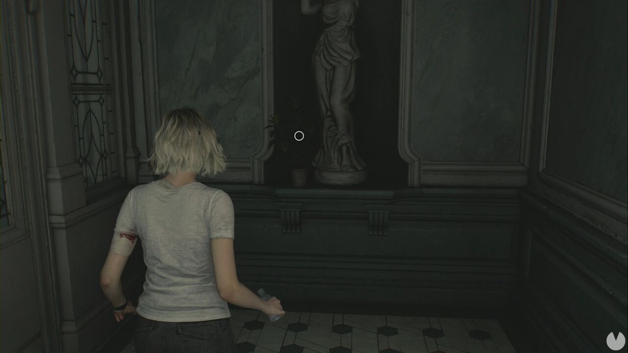 Resident Evil Requiem - Patient Center (III), Green Herb beside the statue in the southwestern corner of the Central Hall