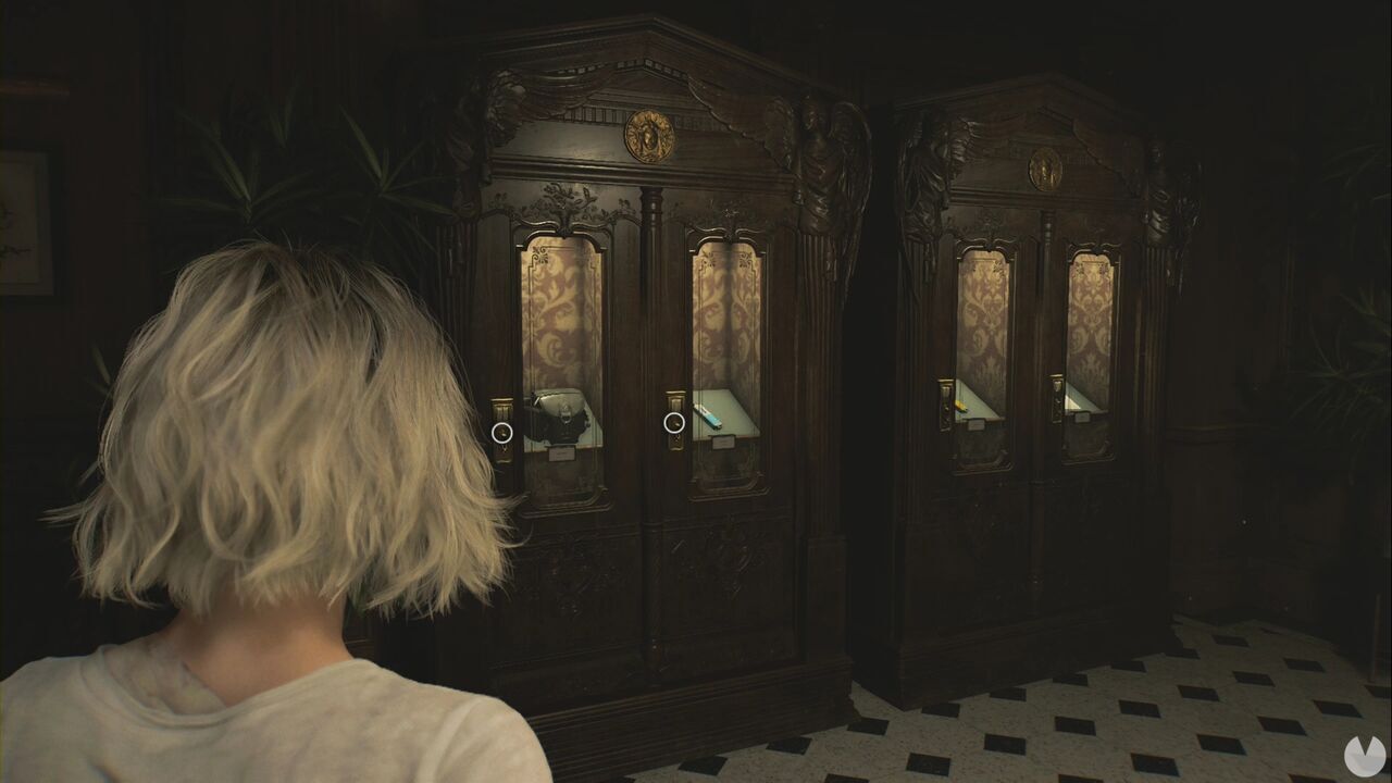Resident Evil Requiem - Patient Center (III), display cases in the Patient Center Game Room
