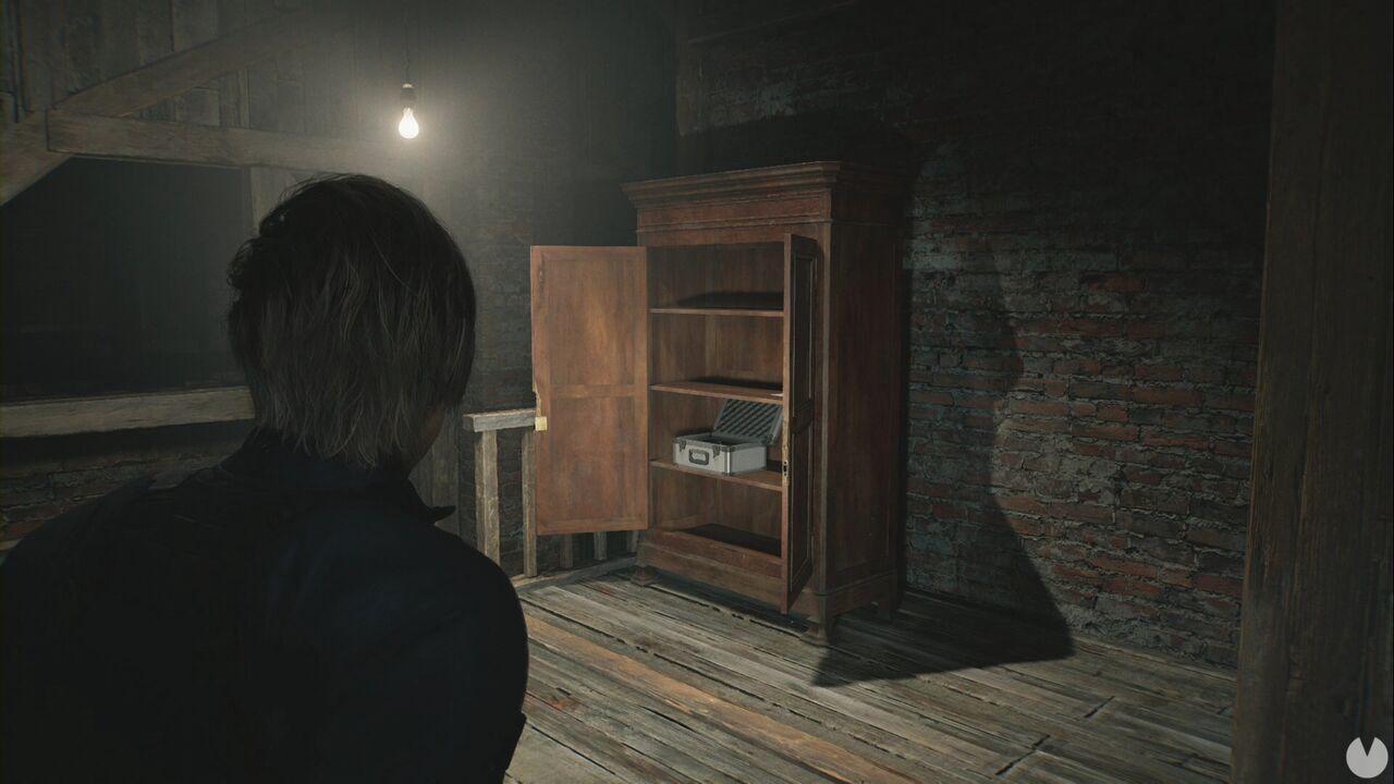 Resident Evil Requiem - Care Center (IV), cabinet with a broken lock in the Attic