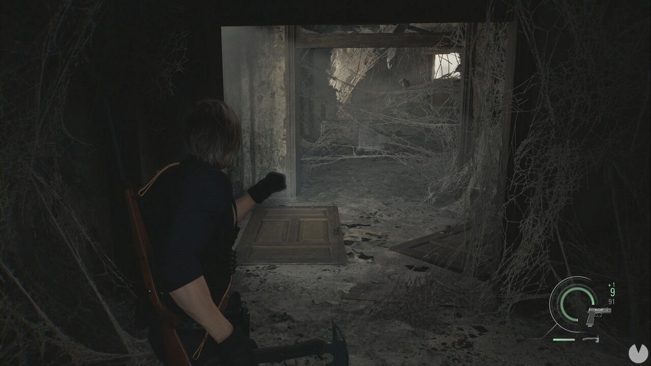 Resident Evil Requiem - East Raccoon City, Leon escapes from the giant spider through the NF Building