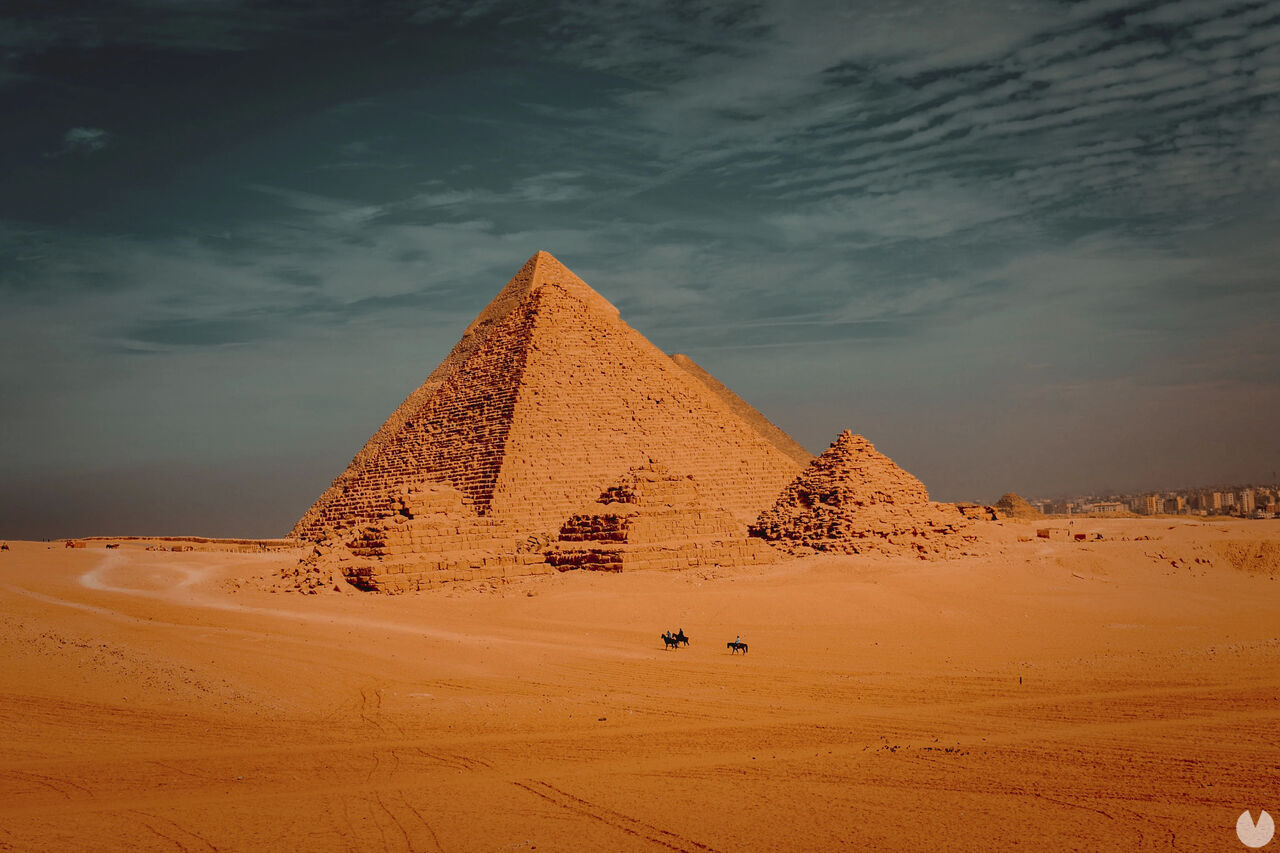 Egypto Random Arqueólogos hallan algo histórico en Egipto: descubren enormes ...