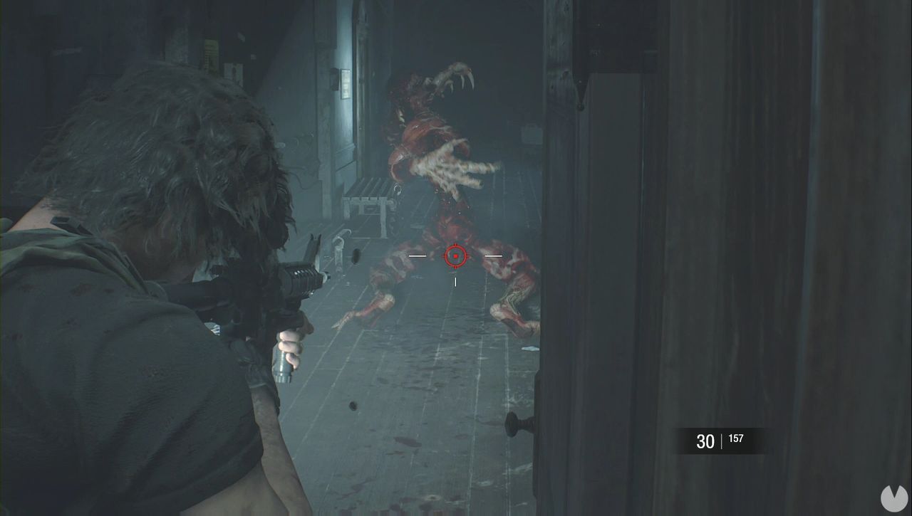 Resident Evil 3 Remake - Police Station: Licker in the S.T.A.R.S. hallway