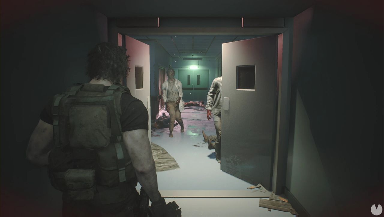 Resident Evil 3 Remake - Hospital (Carlos): zombies outside the Operating Room
