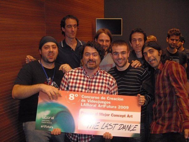 Con Tim Schaffer recogiendo el premio ArtFutura que el equipo gan� con 'The Last Dance'.