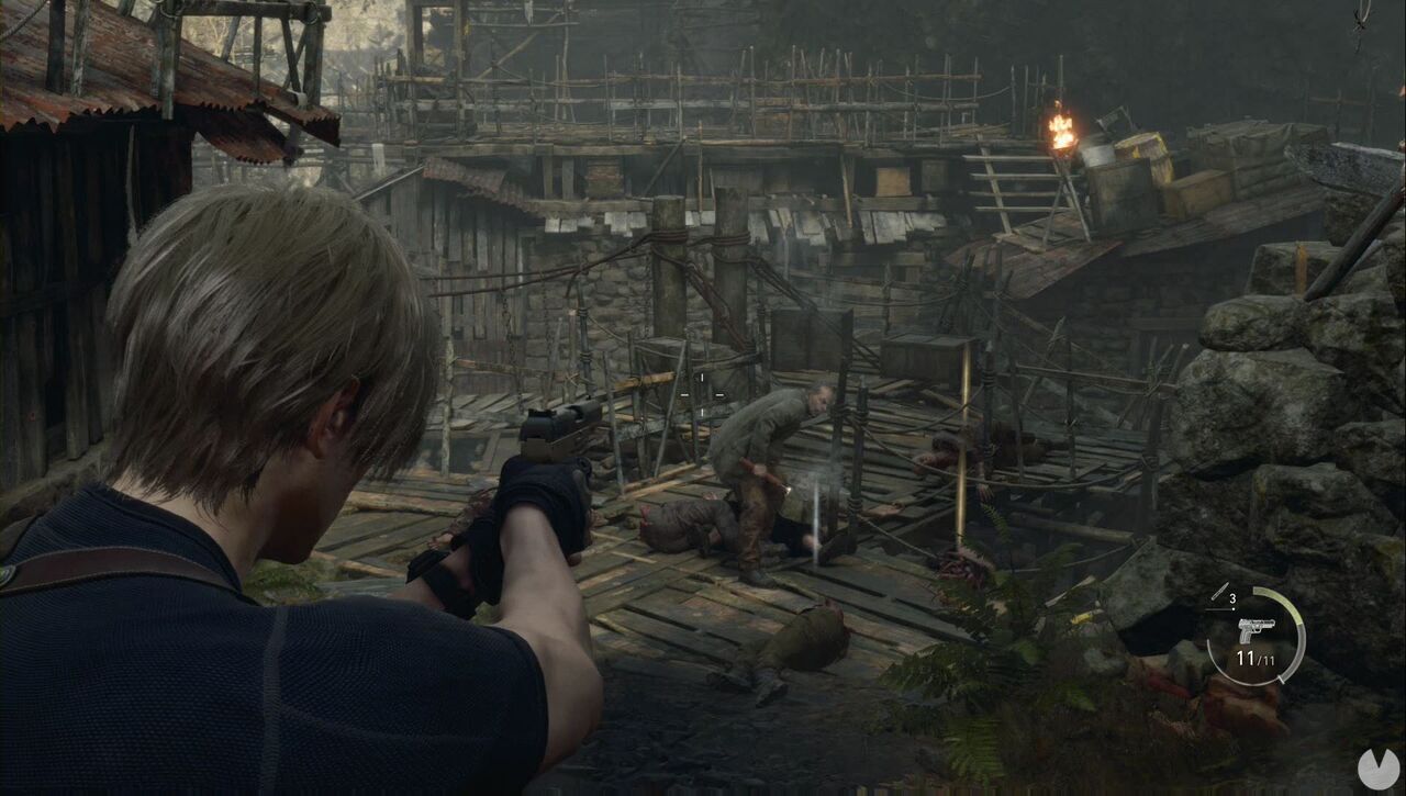 Resident Evil 4 Remake - Chapter 2: Leon eliminates the enemies in the shanty area