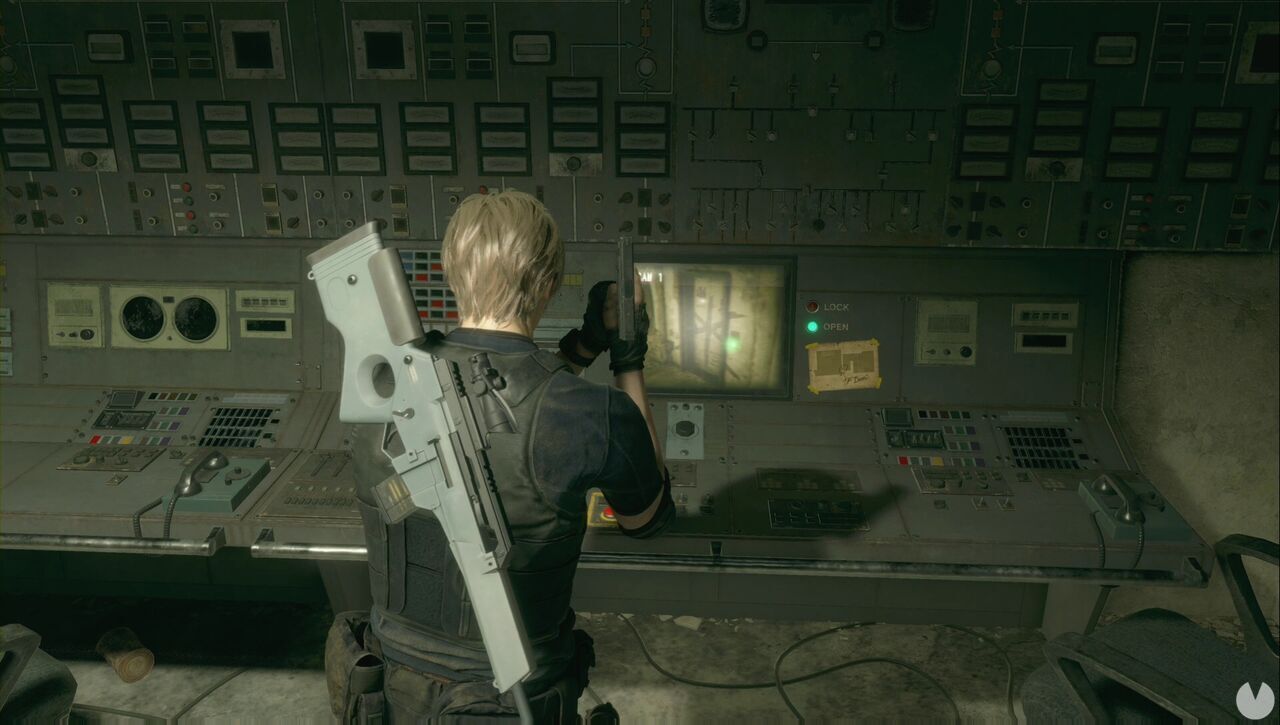 Resident Evil 4 Remake - Chapter 13: Surveillance Room door button