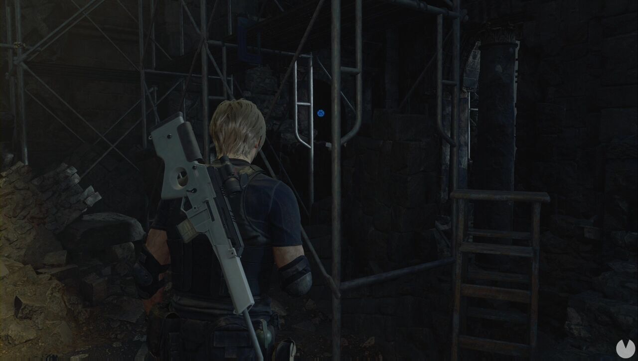 Resident Evil 4 Remake - Blue Medallions at the Cliffside Ruins: location of medallion #01