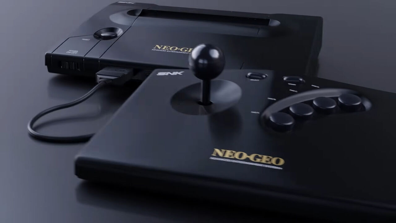 NEOGEO AES+ huele a éxito: el regreso de la legendaria consola ya es lo más vendido de Amazon en videojuegos