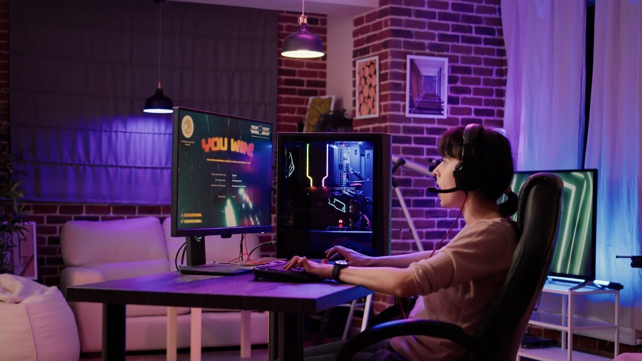 La tienda G2A revela que el 64 % de los jugadores prefiere comprar juegos en formato digital. Noticias en tiempo real