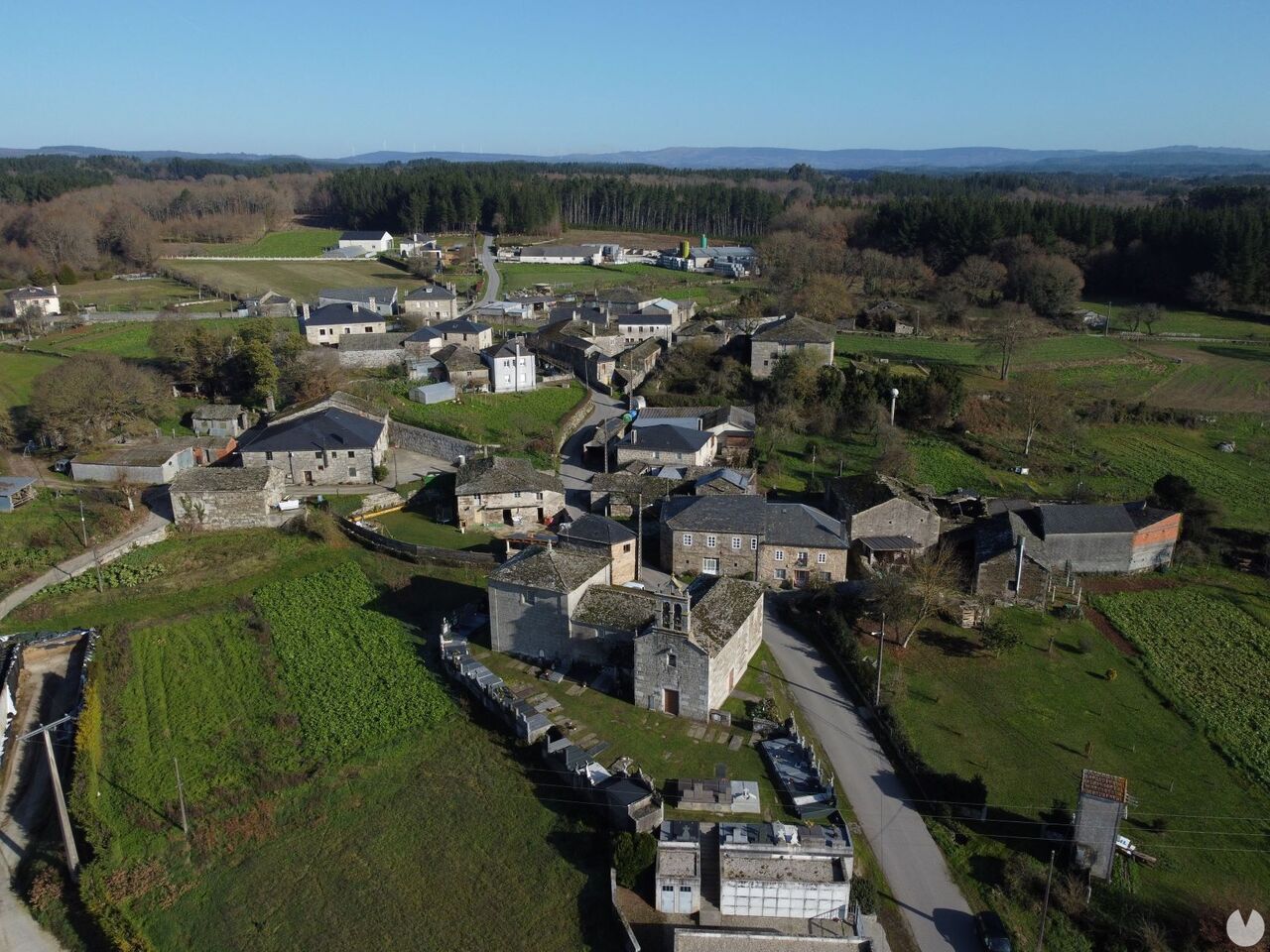 El pueblo de Galicia preferido de Henry Cavill: es de origen medieval y ...