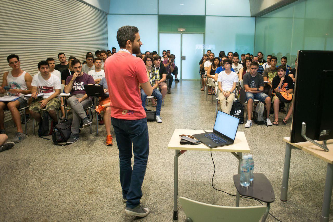 Samuel 'Fukuy' Molina, el comunicador que desarrolla videojuegos, y viceversa