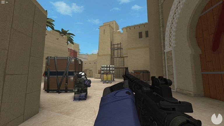 Screenshot of Counter Blox on Roblox.