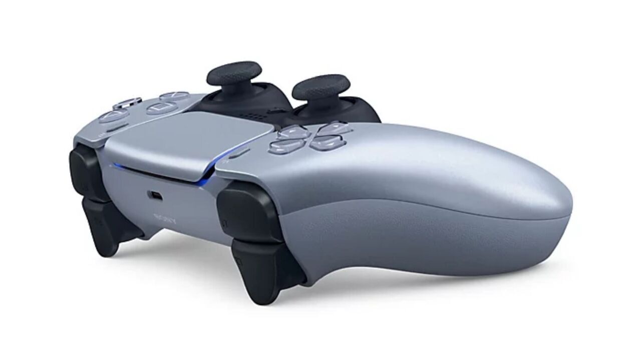 Filtran un nuevo Dualsense para PS5 que incluiría una función única: la batería se podría extraer